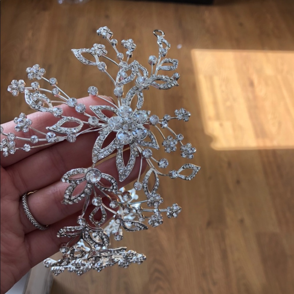 Bridal head piece